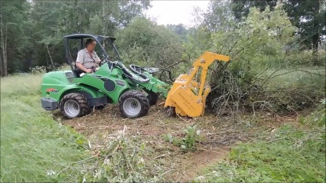 Drcení nežádoucích dřevin pomocí nakladače Avant 750 смотреть онлайн