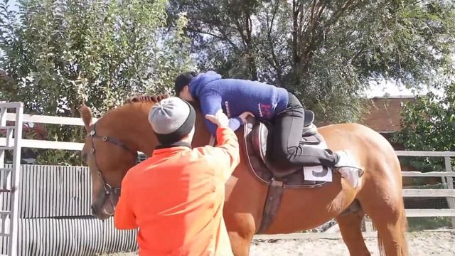 Помимо копания в навозе участниц проекта «Мамы на Спорте» ждал и приятный бонус смотреть онлайн