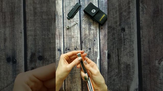 Обзор Мультитула LEATHERMAN CHARGE PLUS G10 ОРАНЖЕВЫЙ 832782 с нейлоновым чехлом смотреть онлайн