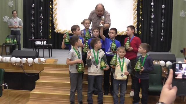 X Первенство Москвы среди шахматных секций смотреть онлайн