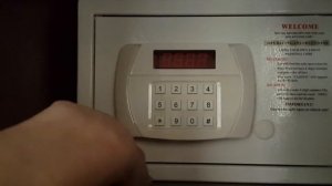 Как пользоваться сейфом в номере EA HOTEL DOWNTOWN Praha