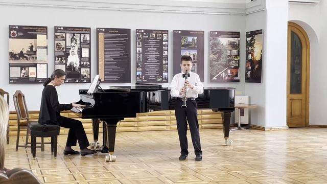 Ashot Yeghyan - Н.А.Римский-Корсаков "Полёт шмеля - (11 years old) смотреть онлайн