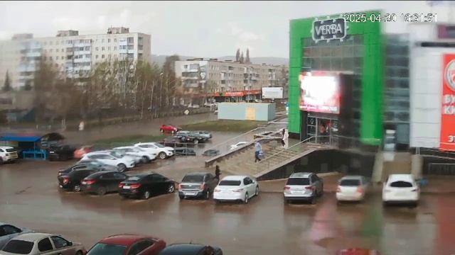 град🌧 дождь☔ порывистый ветер🌪(20-04-2025)