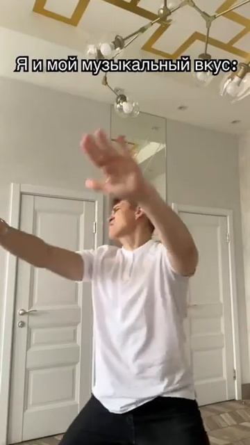 Плейлист обычного работника Сима-ленд