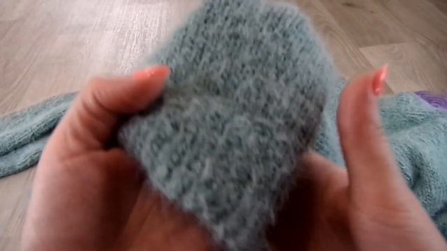 Реглан с V-образной горловиной сверху. Что вяжу и что связала спицами. смотреть онлайн