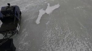 Семейная поездка на рыбалку, с отцом на жерлицы, на Ладожское озеро, на мотособаке "Бурлак".