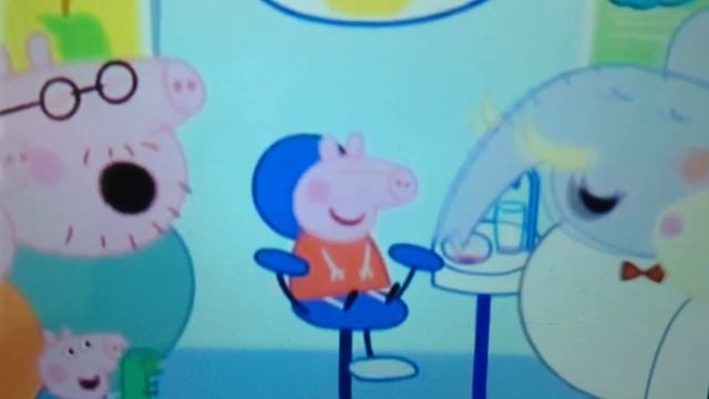 Свинка Пеппа - У Зубного смотреть онлайн