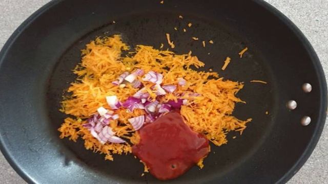 Куриные ножки в томатном соусе