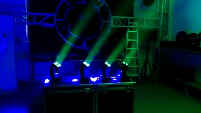 Double Face Mini Beam Wash 4*15w+4*15w LED Moving Head Light смотреть онлайн