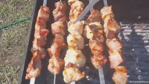 Жарим сочный шашлык