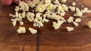 Это так вкусно, что я готовлю это блюдо каждые выходные! Семейный рецепт за 10 минут!