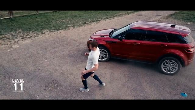 Range Rover Evoque vs. Овена Фаррелла смотреть онлайн