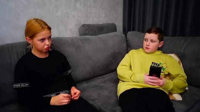 Амелка и нейните приятели са МАЖОРЕТКИ! Ще спечелят ли състезание? смотреть онлайн