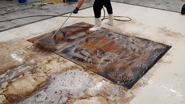 Хим чистка очень грязного ковра. ASMR чистка смотреть онлайн