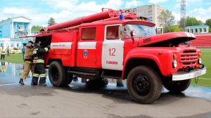 Учим цвета и машинки  Служебные машины для детей