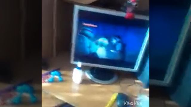 Делаю уборку в комнате смотреть онлайн