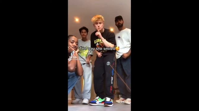 ТАКОГО ТЫ ЕЩЁ НЕ ВИДЕЛ . БЕЗУМНЫЕ ТАНЦЫ . YOU HAVEN'T SEEN ANYTHING LIKE THAT YET. CRAZY DANCES.