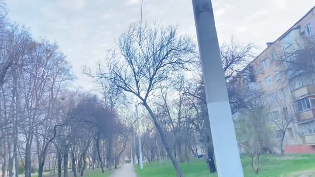 ХАРЬКОВ 😱. 💥ВЗРЫВЫ НОЧЬЮ ‼️РЕШИЛИ УЕХАТЬ ‼️ смотреть онлайн