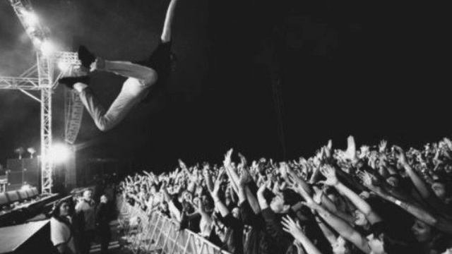 Stage Diving