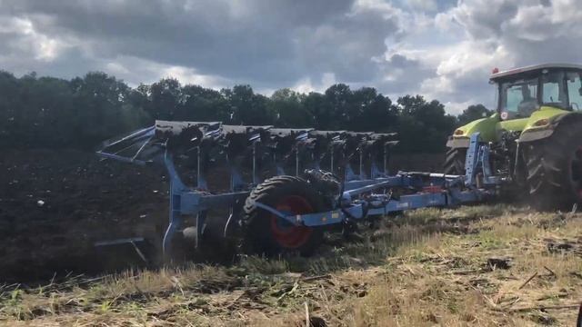 Пахота плуг Lemken Eurodiamant 11 6+1 и трактор Claas Axion 850 ч.2 смотреть онлайн