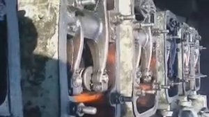 Запуск дизеля Д50 тепловоза ТЭМ2