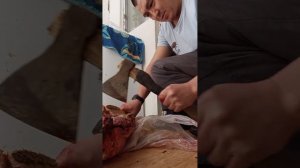 Разделка головы лошади.