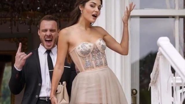 Все говорят об этой напряженности между Ханде Эрчел и Керемом Бюрсином! смотреть онлайн