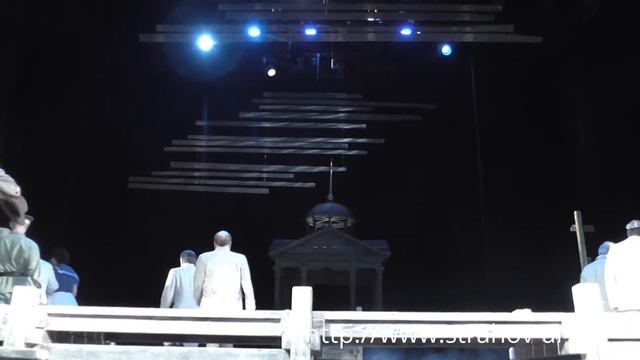 Даниил Страхов. Поклон после спектакля "Ревизор" 06.10.2016 г. смотреть онлайн