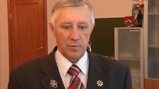 Валерий Князев навестил полицейских смотреть онлайн