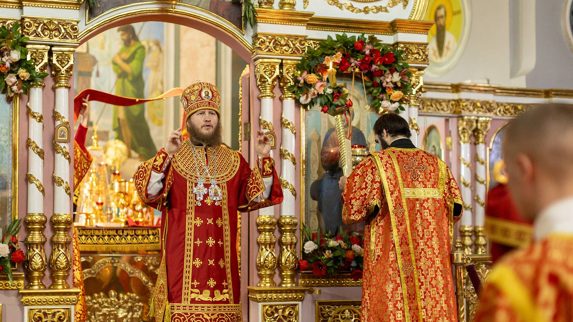 Пасхальное богослужение в кафедральном соборе святителя Николая Чудотворца г. Ейска, 20 апреля 2025