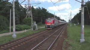 Электровоз ЭП20-024 (ТЧЭ-6) со скорым поездом №063Й/064Й Самара - Санкт-Петербург.