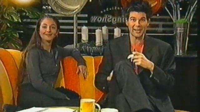 Long-Haired Moderator Arzu смотреть онлайн