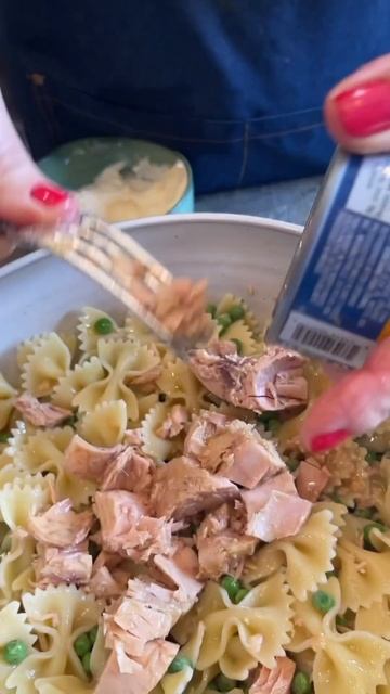 Roy's Tuna Pasta! #recipe #tunasalad #tunaPasta #nocrumbsleft