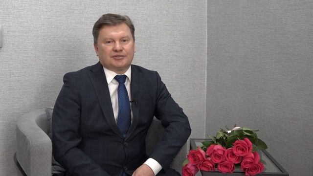 Поздравление главы Камышловского городского округа Алексея Половникова с Международным женским днем