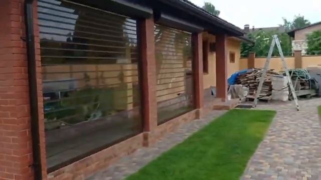 Прозорі ролети з полікарбонату в Київській області. Відео з місця монтажу