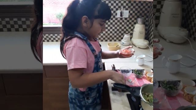 Lets cook Macroni with Andy смотреть онлайн