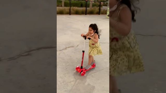 Summer Vacation - Skating | #TOWNSQUARE DXB