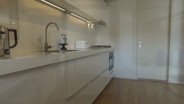 Makelaar film смотреть онлайн