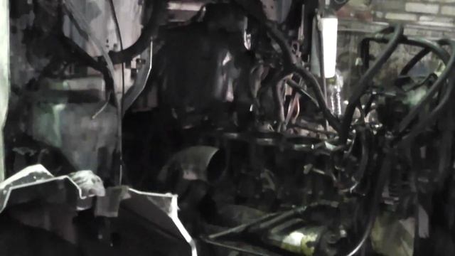 #32. caterpillar c15. Снятие двигателя. Часть 1 смотреть онлайн