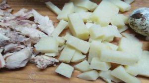 Салат из куриного мяса и картофеля