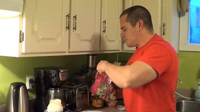 Healthy Tuna Wrap Recipe - Quick & Easy Bodybuilding Meal