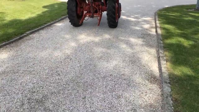 Traktor Volvo T-22 смотреть онлайн