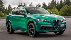 Alfa Romeo Stelvio Quadrifoglio 2023