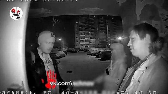 Бухой пустил нарка в подъезд за кладом. Real video смотреть онлайн