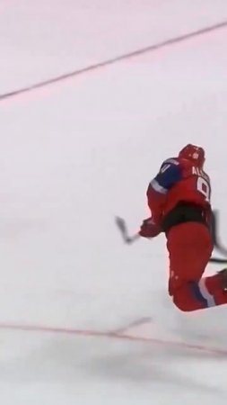 ФАНТАСТИЧЕСКИЙ ГОЛ Дениса Алексеева в матче с ЦСКА в падении.#кхл #локомотив #фантастика #цска #100