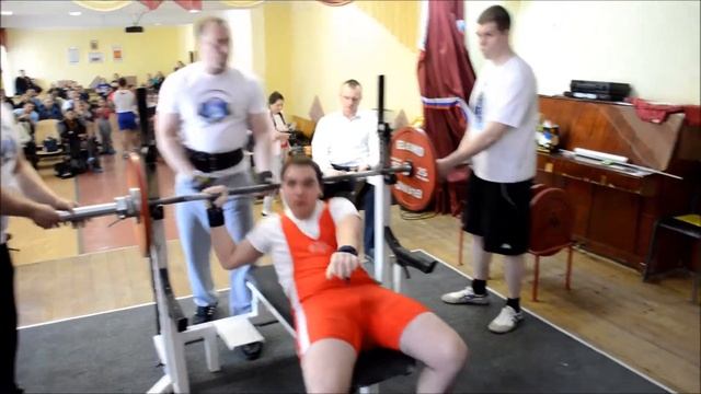 Открытый  Кубок  города по пауэрлифтингу  в дисциплине "жим" смотреть онлайн
