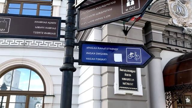 Городской свет и шаги: минимализм и музыка для фона и сна – Urban Calm Walks