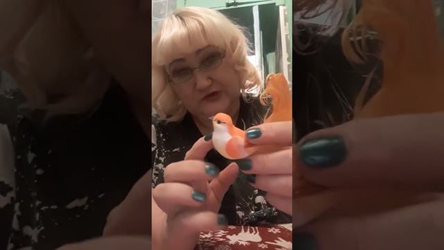 Пришли первые нитки..Ждем несколько цветов...Если конечно продавец ничего ненапутает.. смотреть онлайн