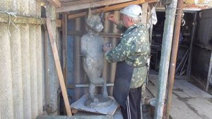 Волк садовая фигура из артбетона