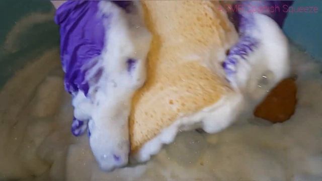 ASMR🧼Thick Honey🍯Asmr Sponge Squeezing Mix Grout Sponges🧼rinsing🍯asmr Oddly Satisfying🧼